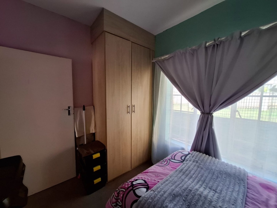 To Let 2 Bedroom Property for Rent in Waterval East North West
